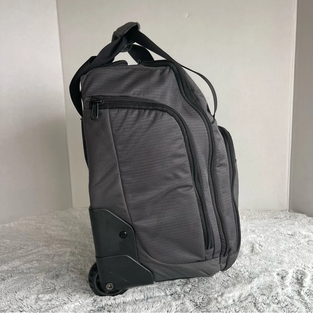 Eagle Creek Rolling Carry-On Bag with Telescoping Handle